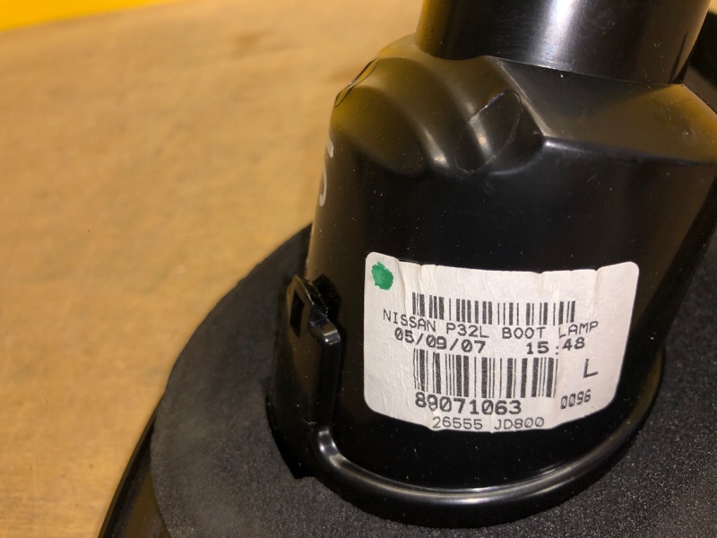 Фонарь внутренний левый QASHQAI 07-14