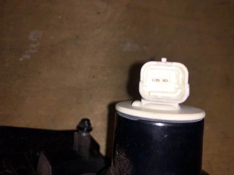 Фонарь внутренний левый QASHQAI 07-14