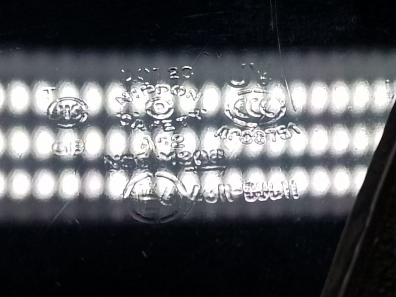 Стекло двери глухое заднее правое G25/G35/G37/Q40 06-14