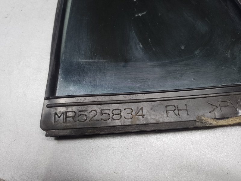 Стекло двери глухое заднее правое LANCER IX 9 03-07 Стекло двери глухое заднее правое LANCER IX 9 03-07