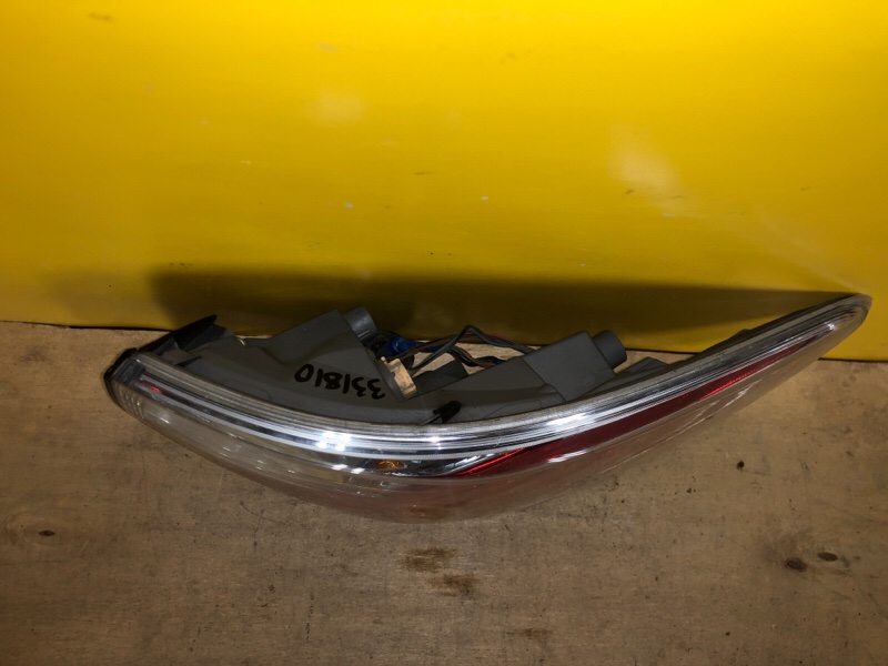 Фонарь наружный правый CX-9 06-16