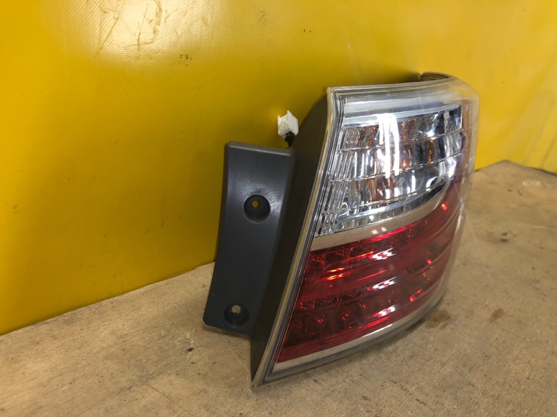 Фонарь наружный правый MAZDA CX-9 06-16