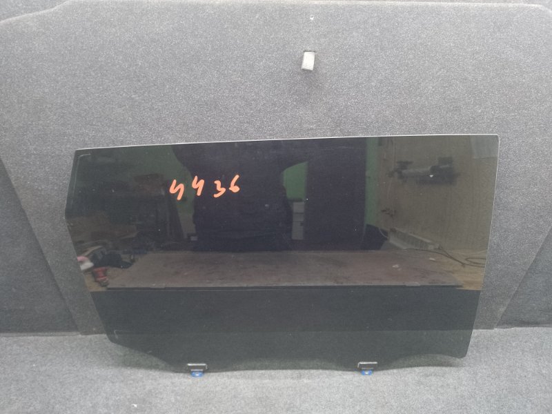 Стекло двери заднее правое NISSAN X-TRAIL/ROGUE T32 13-20 82300-5HA0A Б/У