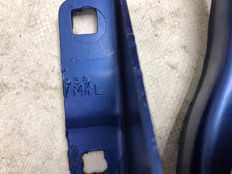 Петля капота левая NV200 USA 13-