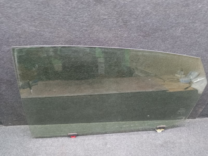 Стекло двери заднее левое TOYOTA PRIUS - 30 09-17 2013 1.8 2ZRFXE 68104-47051 Б/У