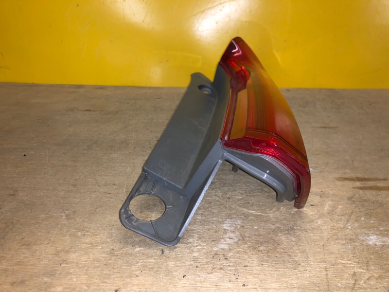 Фонарь наружный правый CRV (RM) 11-18 Фонарь наружный правый CRV (RM) 11-18