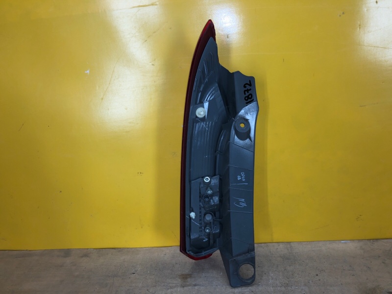 Фонарь наружный правый CRV (RM) 11-18 Фонарь наружный правый CRV (RM) 11-18