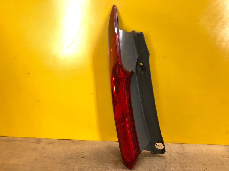 Запчасть фонарь наружный левый HONDA CRV (RM) 11-18 34175-T1W-A01 Б/У Фонарь наружный левый HONDA CRV (RM) 11-18 34175-T1W-A01 Б/У