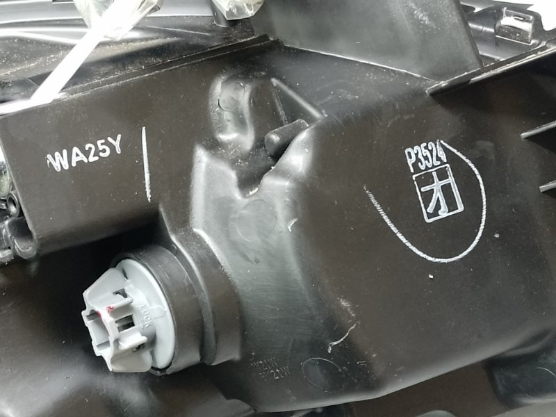 Фара передняя левая LANCER IX 9 03-07 Фара передняя левая LANCER IX 9 03-07