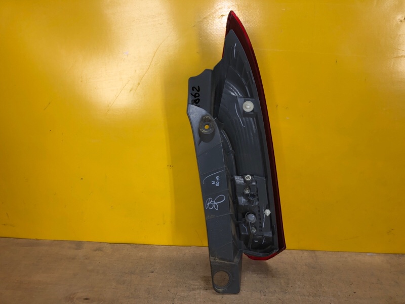 Фонарь наружный левый CRV (RM) 11-18 Фонарь наружный левый CRV (RM) 11-18