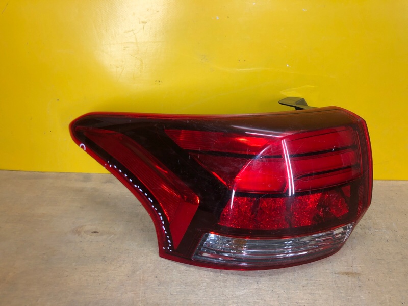 Фонарь наружный левый MITSUBISHI OUTLANDER GF 12- 8330B173 Б/У