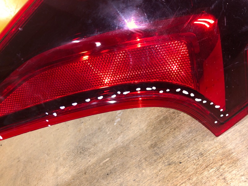 Фонарь наружный левый OUTLANDER GF 12-