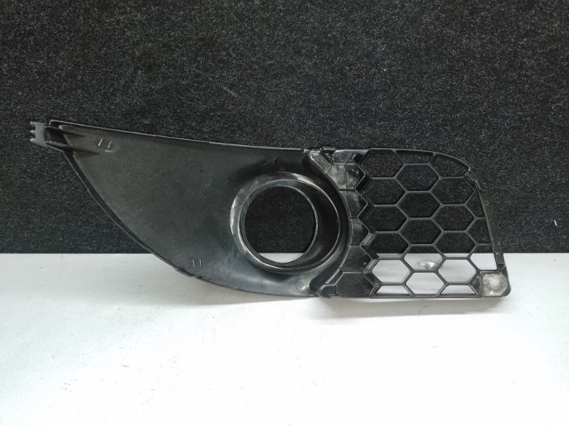 Накладка противотуманной фары правая LANCER X 10 07-15