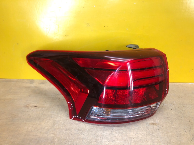 Фонарь наружный левый MITSUBISHI OUTLANDER GF 12- 8330B173 Б/У