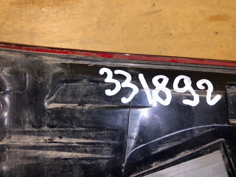 Фонарь наружный левый OUTLANDER GF 12-