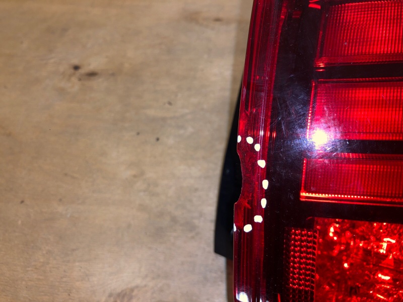 Фонарь наружный правый OUTLANDER GF 12-