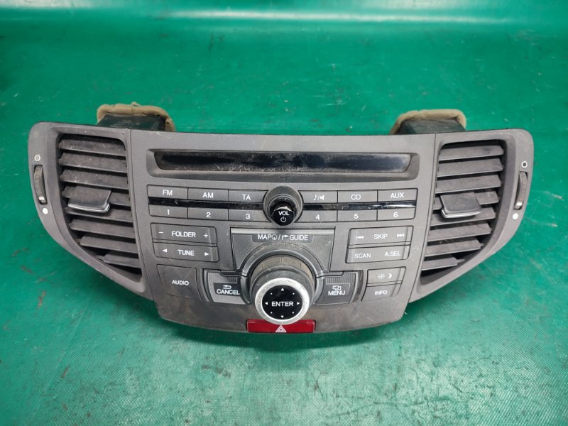 Магнитола HONDA ACCORD CU8 / TSX 08-14 Б/У