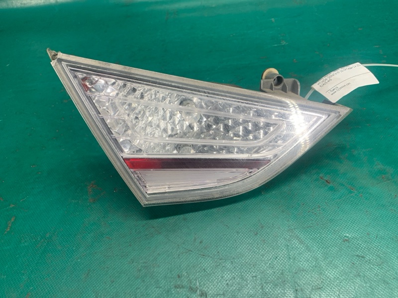 Запчасть фонарь внутренний задний левый HYUNDAI SONATA YF 10-14 2013 Седан 2.4 92403-4R000 Б/У Фонарь внутренний задний левый HYUNDAI SONATA YF 10-14 2013 Седан 2.4 92403-4R000 Б/У
