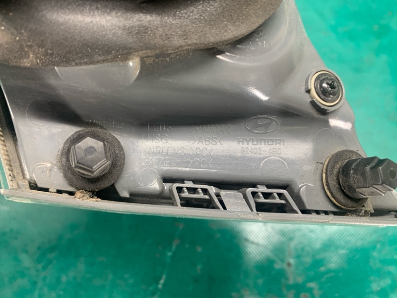 Фонарь внутренний задний левый SONATA YF 10-14 2013 Седан 2.4 Фонарь внутренний задний левый SONATA YF 10-14 2013 Седан 2.4