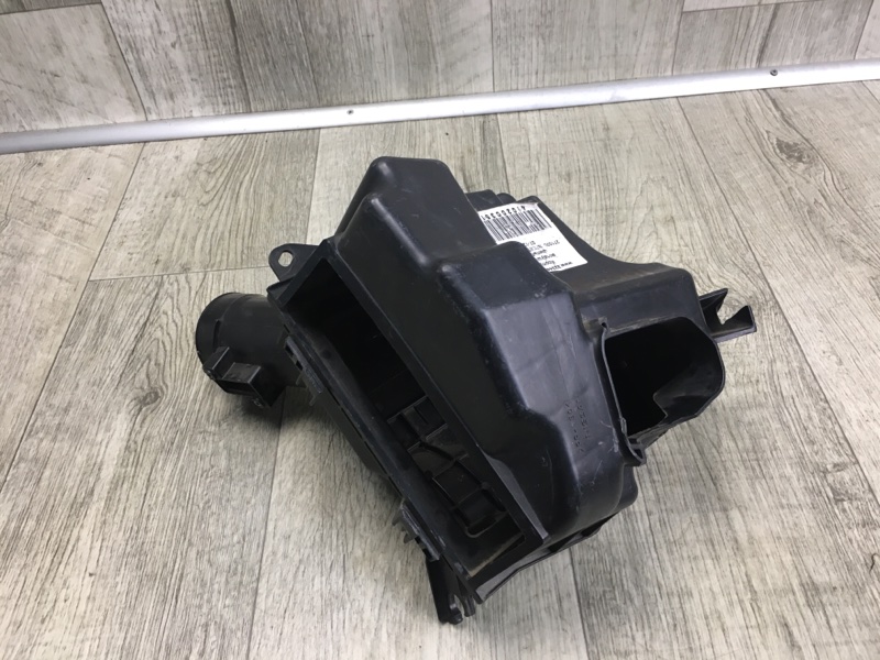 Корпус воздушного фильтра правый EX35(37) 07-12 2008 Внедорожник 3.5 VQ35HR