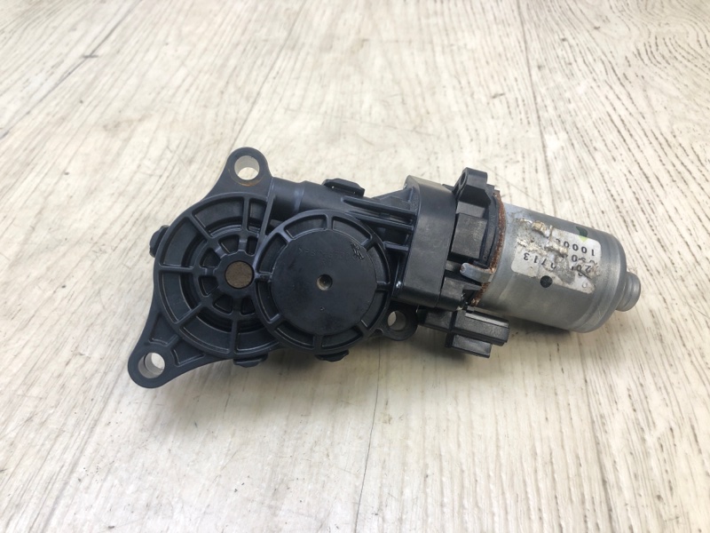 Моторчик регулировки сиденья передний правый LEXUS RX350/450 15-22 43944010220 Б/У