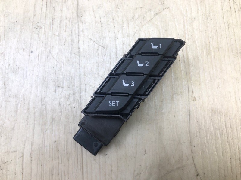 Блок кнопок памяти сидений LEXUS RX350/450 15-22 8492748070 Б/У