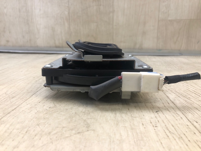 Блок электронный передний левый LEXUS RX350/450 15-22