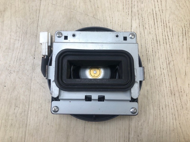 Запчасть блок электронный передний правый LEXUS RX350/450 15-22 8586048010 Б/У Блок электронный передний правый LEXUS RX350/450 15-22 8586048010 Б/У