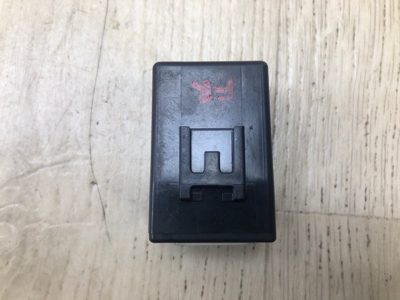 Блок управления подогревом сидений передний правый RX350/450 15-22