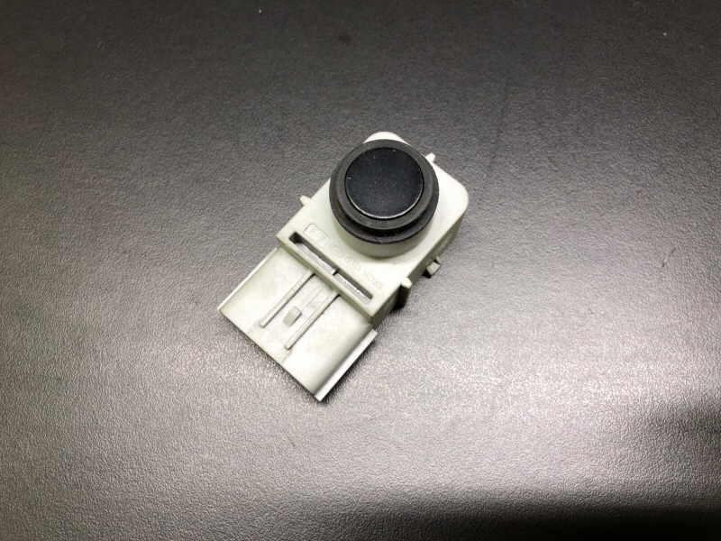 Датчик парктроника передний HYUNDAI GRANDEUR HG 11-16 95720-3V006 Б/У