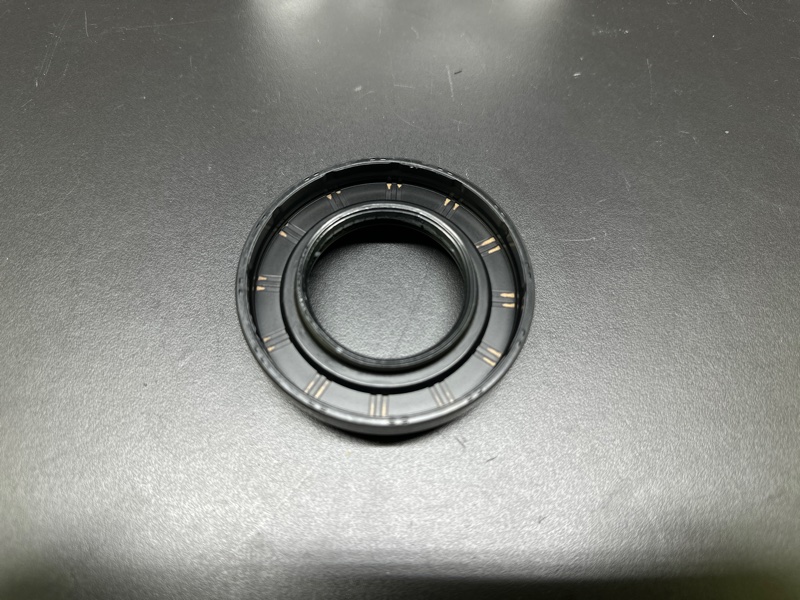 Сальник полуоси передний левый HYUNDAI GRANDEUR HG 11-16 3.0 LPI L6DB