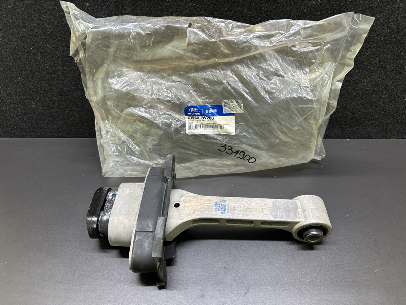 Подушка АКПП нижняя HYUNDAI GRANDEUR HG 11-16 21950-3V200 новая