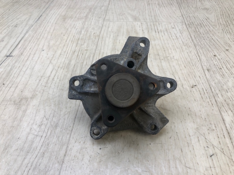 Помпа TOYOTA PRIUS - 11 97-03 1NZ-FXE 1.5L 1610029155 Б/У