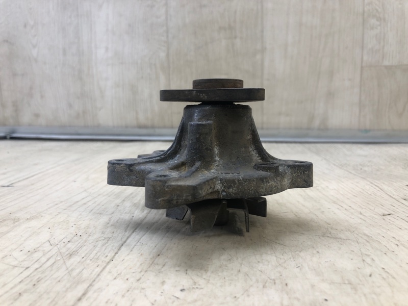 Помпа TOYOTA PRIUS - 11 97-03 1NZ-FXE 1.5L