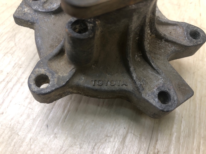 Помпа PRIUS - 11 97-03 1NZ-FXE 1.5L