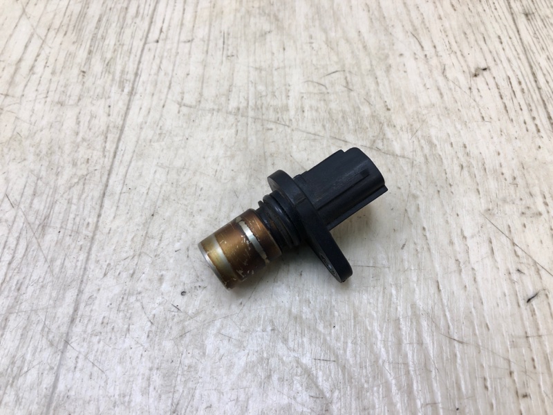 Датчик положения распредвала TOYOTA PRIUS - 11 97-03 1NZ-FXE 1.5L 9091905024 Б/У