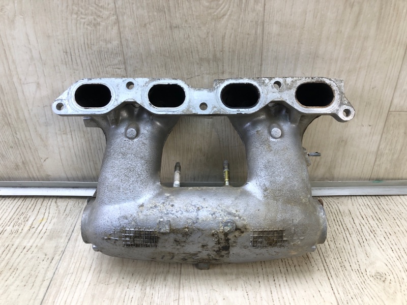 Коллектор впускной TOYOTA PRIUS - 11 97-03 1NZ-FXE 1.5L 1710121060 Б/У