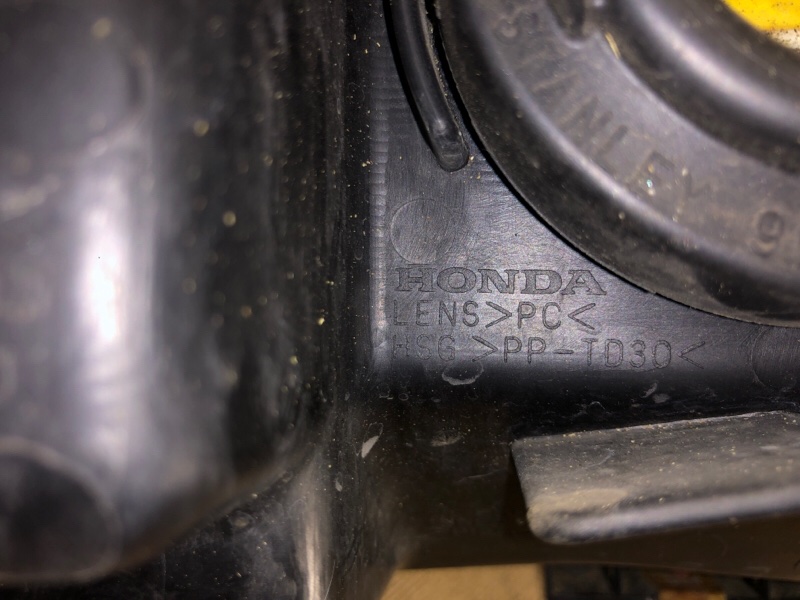 Фара левая ACCORD CL7 / TSX 03-08 Фара левая ACCORD CL7 / TSX 03-08