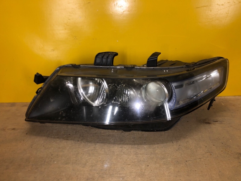 Запчасть фара левая HONDA ACCORD CL7 / TSX 03-08 33151SEAE53 Б/У Фара левая HONDA ACCORD CL7 / TSX 03-08 33151SEAE53 Б/У