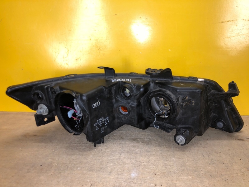 Фара левая ACCORD CL7 / TSX 03-08 Фара левая ACCORD CL7 / TSX 03-08