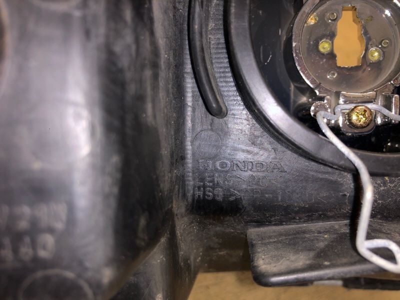 Фара левая ACCORD CL7 / TSX 03-08 Фара левая ACCORD CL7 / TSX 03-08