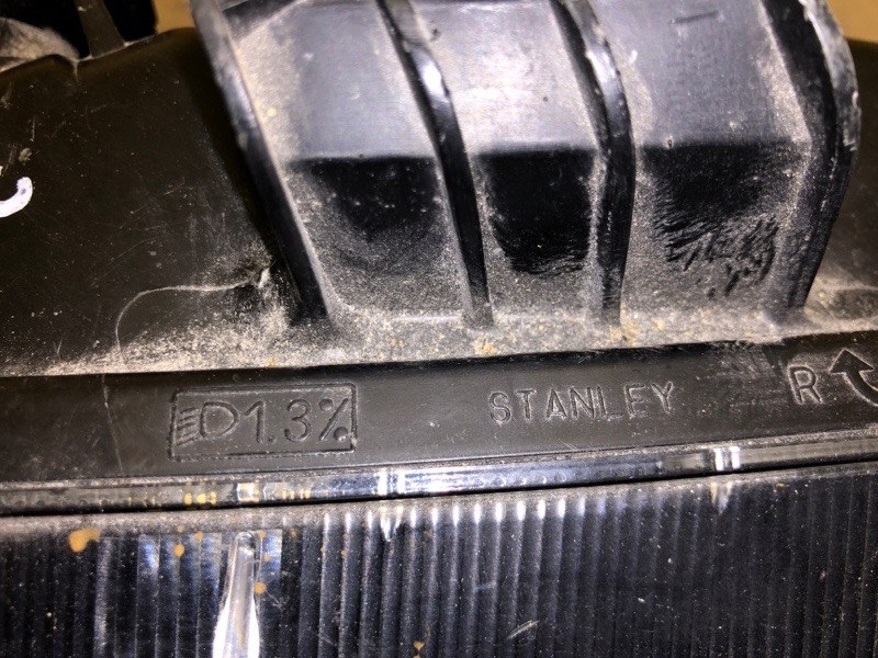 Фара правая ACCORD CL7 / TSX 03-08 Фара правая ACCORD CL7 / TSX 03-08