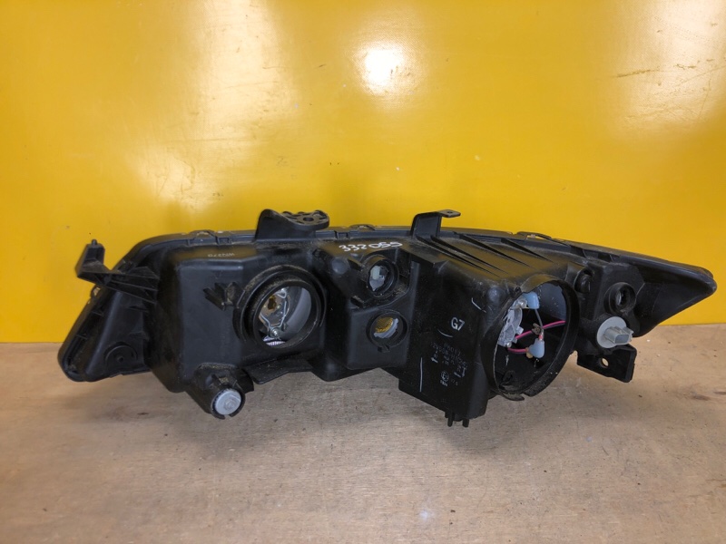 Фара правая ACCORD CL7 / TSX 03-08 Фара правая ACCORD CL7 / TSX 03-08