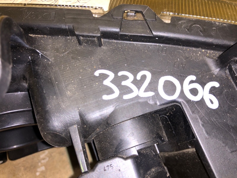 Фара правая ACCORD CL7 / TSX 03-08 Фара правая ACCORD CL7 / TSX 03-08