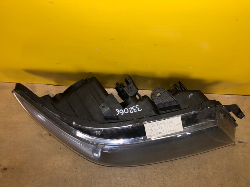 Фара правая ACCORD CL7 / TSX 03-08 Фара правая ACCORD CL7 / TSX 03-08