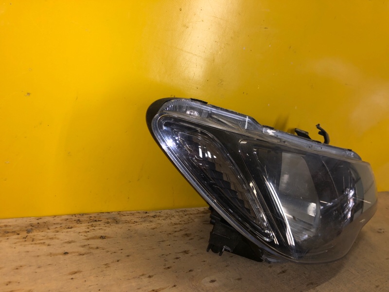 Фара правая HONDA CIVIC 4D 06-11 Фара правая HONDA CIVIC 4D 06-11