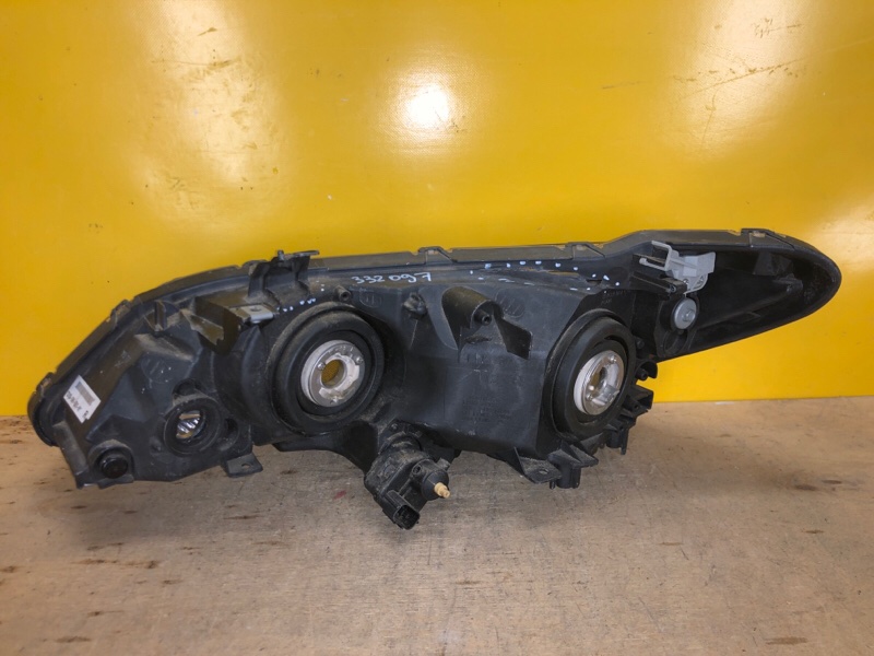 Фара правая CIVIC 4D 06-11 Фара правая CIVIC 4D 06-11