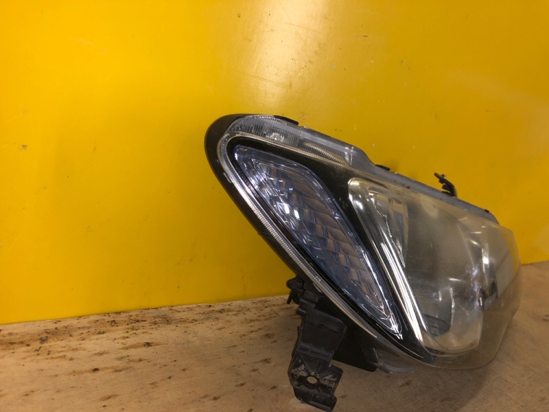 Фара правая HONDA CIVIC 4D 06-11 Фара правая HONDA CIVIC 4D 06-11