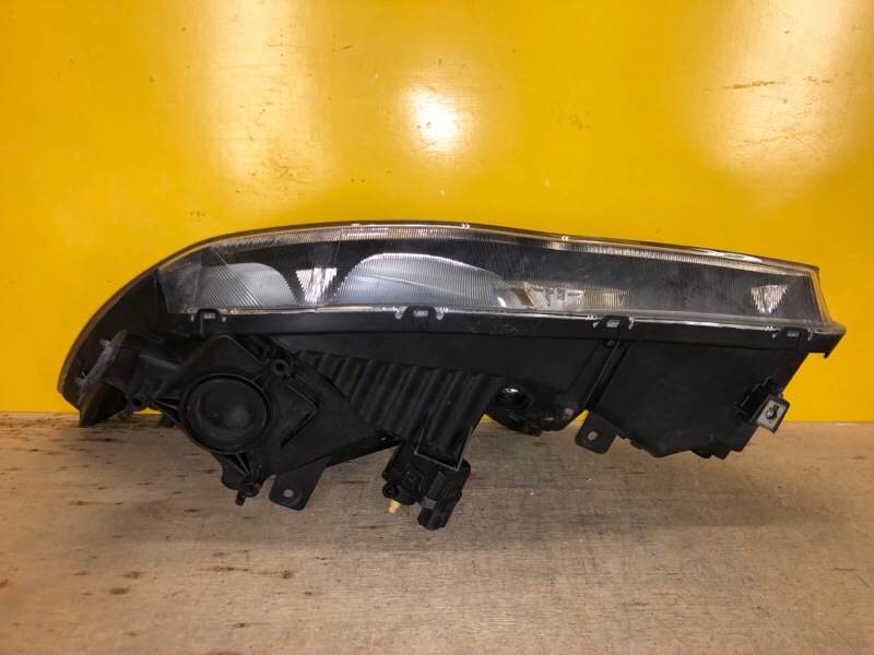 Фара правая CIVIC 4D 06-11 Фара правая CIVIC 4D 06-11