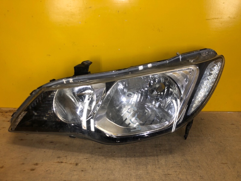 Фара левая HONDA CIVIC 4D 06-11 33151-SNB-E03 Б/У